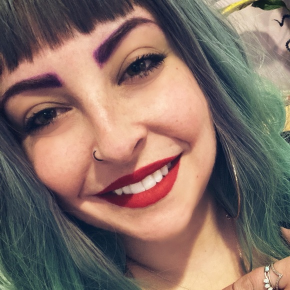 Meet your Posher, Lis - Picture 2 of 15